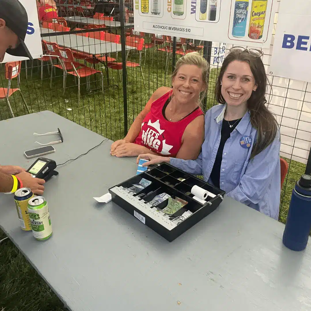 Rotarians at Work at Kempenfest