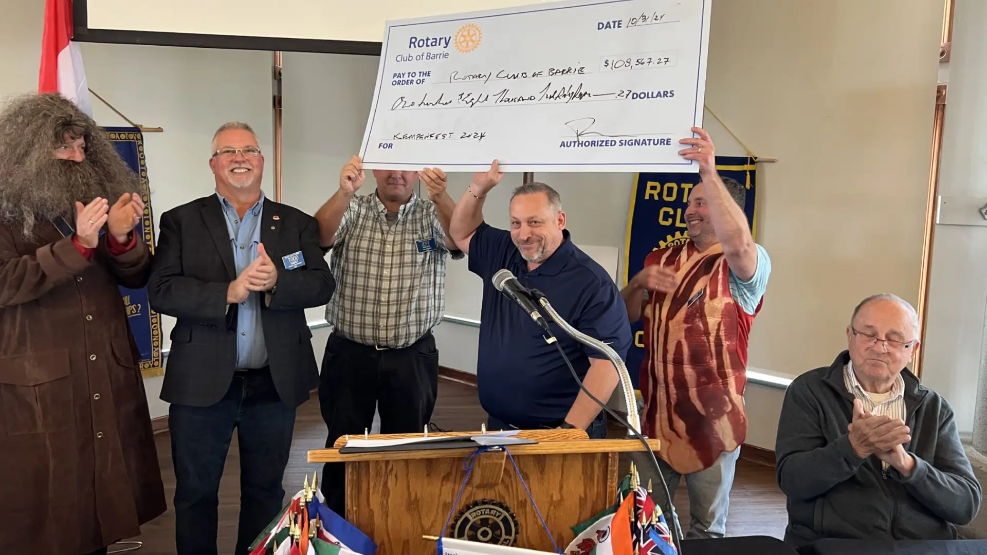 Kempenfest 2024 Cheque Presentation