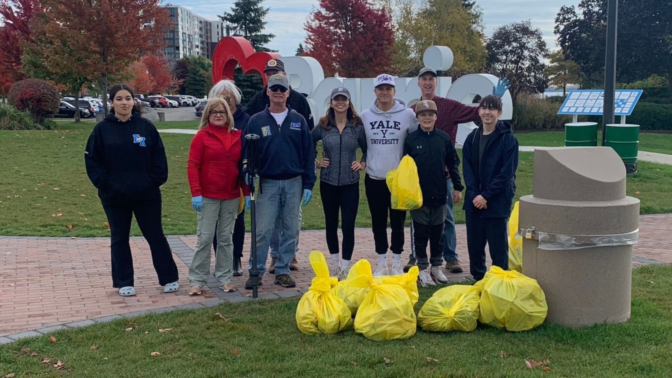 Rotary Lends a Hand for Clean & Green Barrie