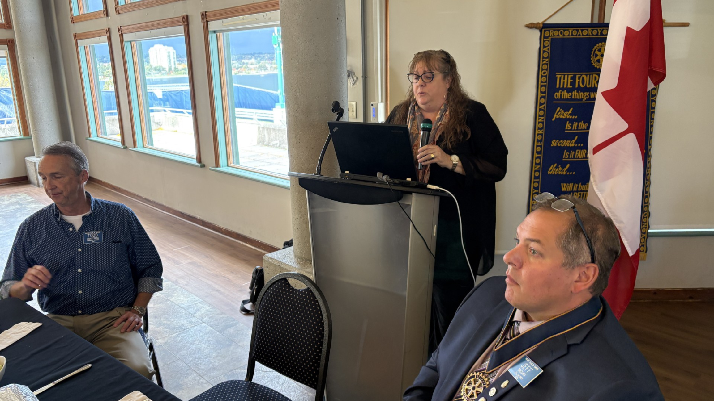 Kathleen Trainor from Economic Development and Tourism Barrie presenting to the Rotary Club of Barrie